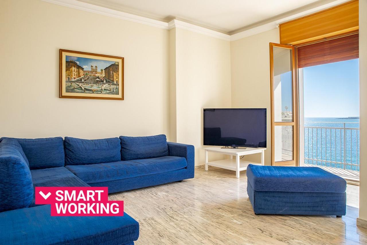 Ortigia Seafront Apartment By Wonderful Italy 시라쿠사 외부 사진