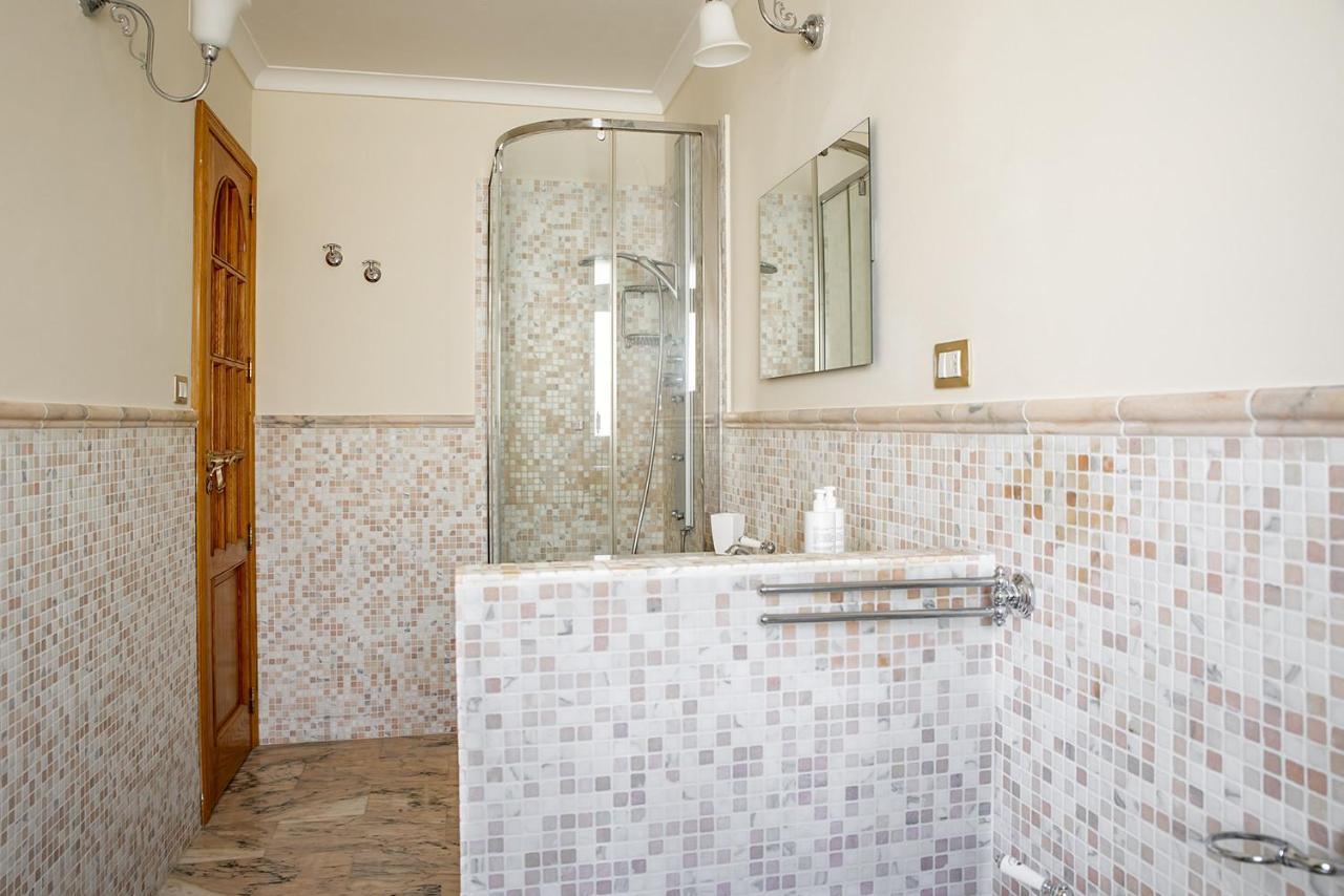 Ortigia Seafront Apartment By Wonderful Italy 시라쿠사 외부 사진