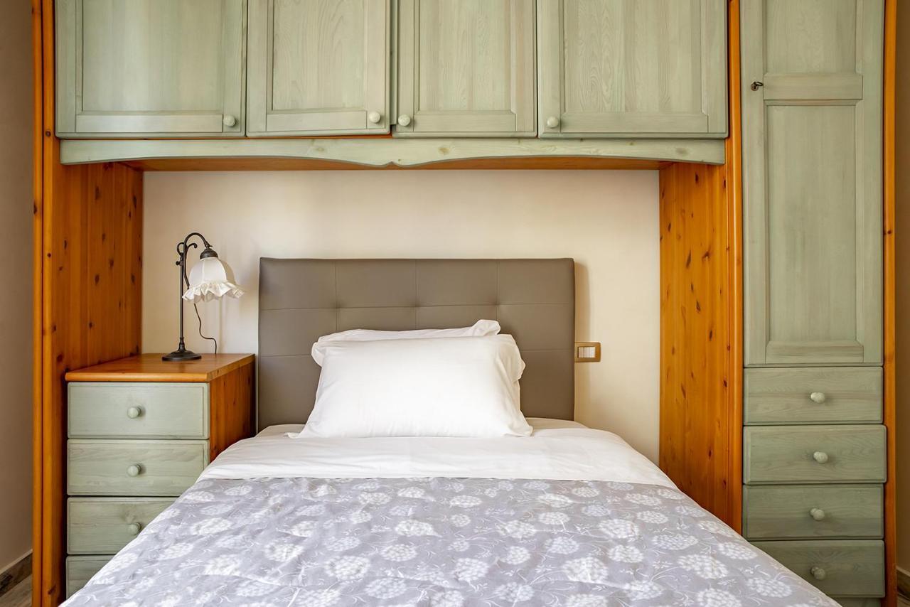 Ortigia Seafront Apartment By Wonderful Italy 시라쿠사 외부 사진